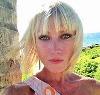 Robyn / Research & Writer